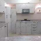 مطبخ كامل مع الاجهزة(ابوعريش)  دولاب شبه جيد يحتاج تجديد ك