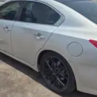 Nissan maxima 2010