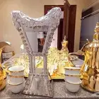 قهوجي وصبابين ومضيف