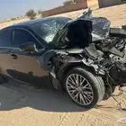 لكزس اي اس 300 مصدومه للبيع