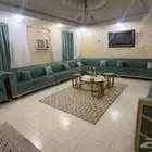 للبيع المستعجل كنبات مع الطاولة_ وسرير نفر