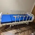 سرير طبي كهربائي شبه جديد