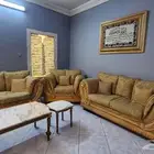 طقم و 5 كراسي مفرد وطاولة شاشة للبيع المستعجل