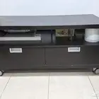 طاولة تلفزيون وحدة ادراج وأرفف ايكيا