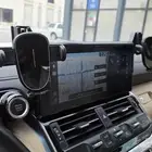 قاعدة جوال لاندكروزر الجديد LC300