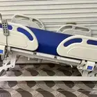 سرير طبي كهربائي