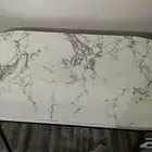 طاولات للبيع نظيفة جدا