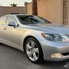 لكزس مخزن نظيف