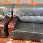 مكتب كنب جلد للبيع