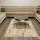 كنب للبيع مع طاولات وفرشه يوجد بقع على الكنب