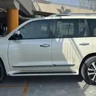 لاندكروزر GXR قراند تورينق نظيف جدا موديل2019
