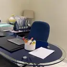 مكتب وكرسي للبيع