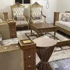 كنب للبيع مع ستارة وسجادة