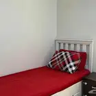 سرير للبيع