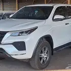 2025 تويوتا فورتشنر GX بنزين بدون دبل شبه جديد