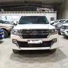 لاندكروزر GXR 2016