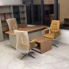 كرأسي مكاتب دواليب
