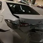 للبيع كورلا 2015مصدومه ماشيه فوق 300لاعلى سعر