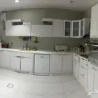 مطبخ مستعمل نظيف جودة عالية
