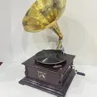 قراما فون مشغل اسطوانات قديم
