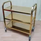 عربيات تقديم طعام