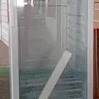 ثلاجه زجاج يوجين