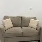 للبيع كنب امريكي مقعدين   3 مقاعد