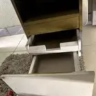 كومدينة بدرج مخفي