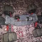 سيارة بريموت كنترول rc للبيع يحتاج لها قطع فقط