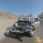 السياره مجدد فيها كل شيء قير مساعدات وباقي الأشياء السليمه
