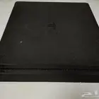 للبيع جهاز سوني بلاي ستيشن فور مستخدم نظيف جدا