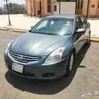 نيسان