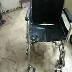 طاولات مدخل حديثه وكرسي لذوي الاحتياجات الخاصه