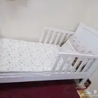 سرير اطفال