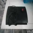 سوني ثري بس القاعده حقته خربانه ماتكلف شي