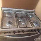 فرن غاز خمس عيون