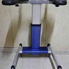 مشاية بمسند متين لكبار السن والمصابين