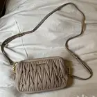 شنطة ميو ميو مستعملة   miu miu bag