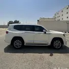 لاندكروزر 2022 شرط نظيف