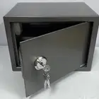 خزنة بمفتاح