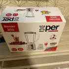 خلاط مستخدم مرة وحدة بكرتونته