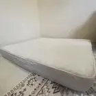 مرتبة طبية على الشرط نظيفه من اشتريتها حاط عليها لباد