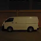 باص بنزين موديل 2018 جديد ولا يشكو من. شي