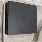 بلايستيشن 4 نظيف واستخدام بسيط