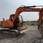 بوكلين بوكلينات حفارات معدات ثقيله