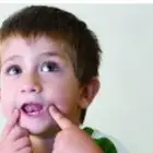 ابنك يعاني من تأخر في النطق الصحيح وصعوبات تعلم وقلب الحروف