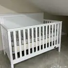 سرير اطفال
