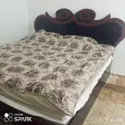 غرفه نوم مع التسريحه بدون مرتبه