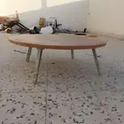 للبيع طاوله خشب دائريه قابله للطي