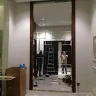 ديكور مرايا مع بديل خشب